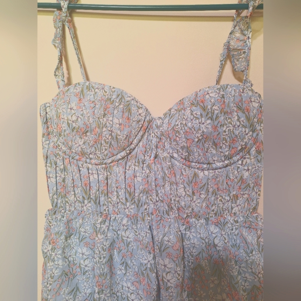 ASTR The Label Revolve Ruffle Maxi Dressblue Light Blue Floral smocked bodice - Picture 5 of 12